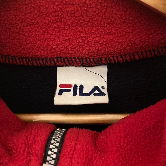 Fila red and black quarter zip size XL. - Picture 2 of 5